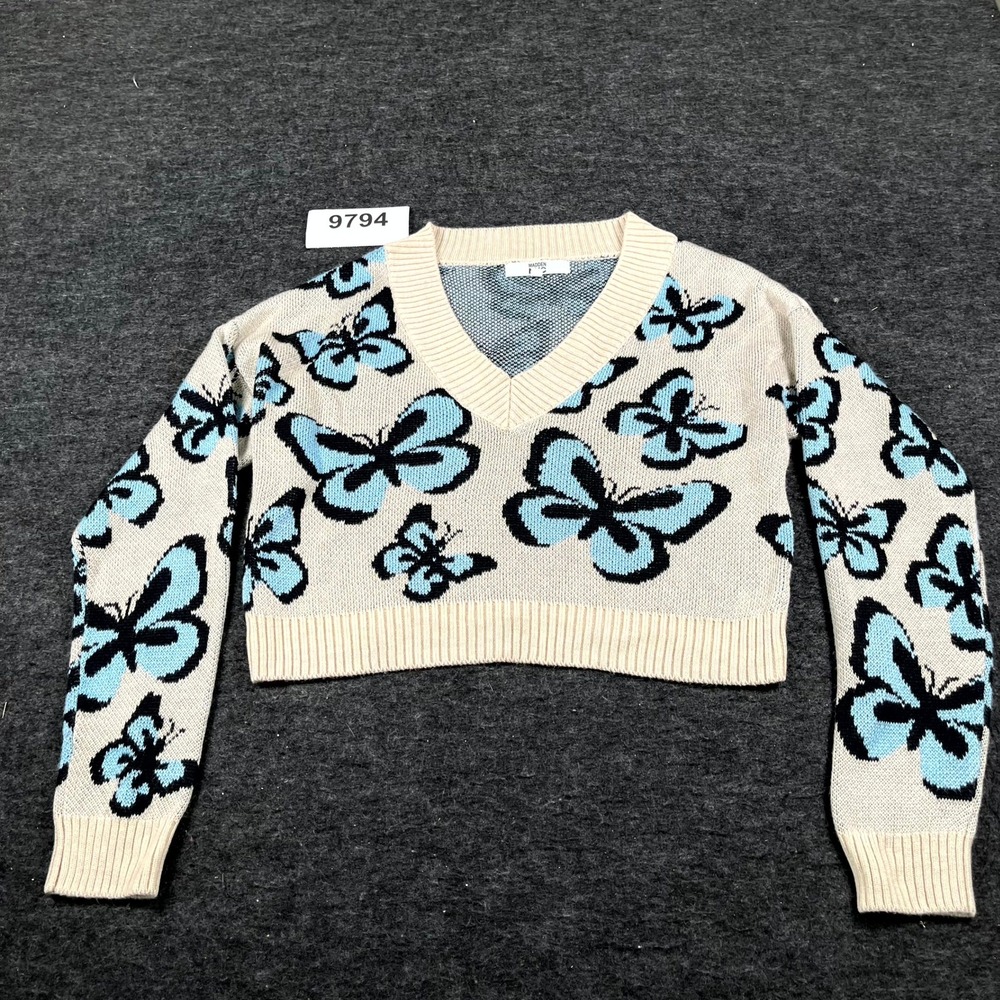 Madden NYC Cropped Sweater Womens Medium Beige Butterfly Print Cable Knit